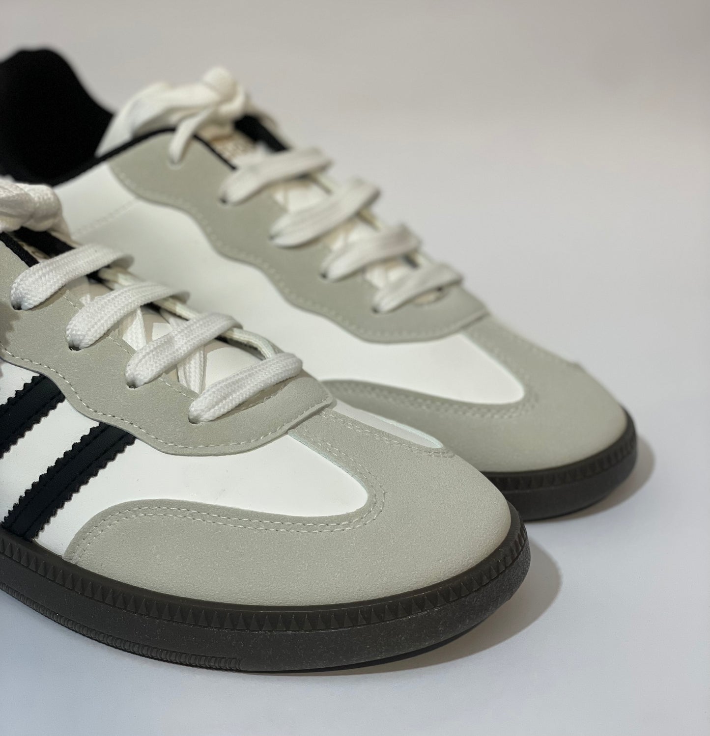 Adi. Samba White 👟 ( Made in Pakistan )