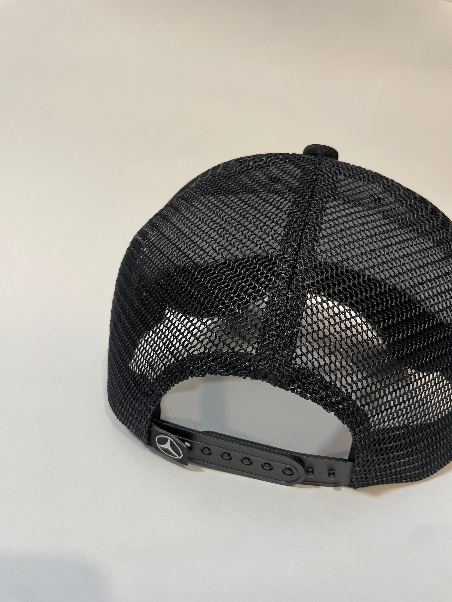 M. Shadow Drive π§’
