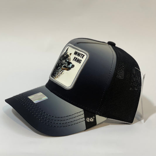 Midnight Wolf Trucker 🧢