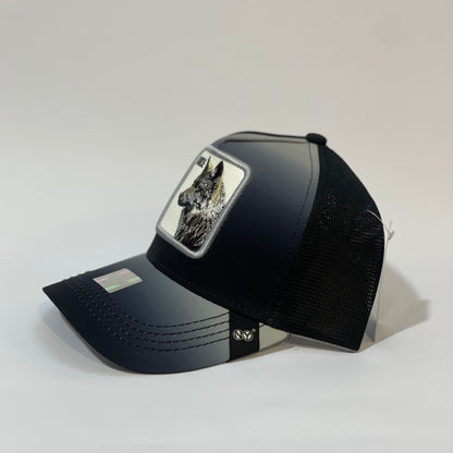 Midnight Wolf Trucker 🧢