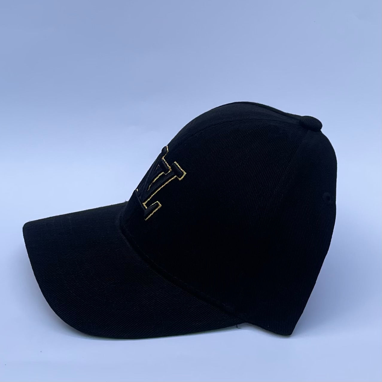 Shadow Noir 🧢