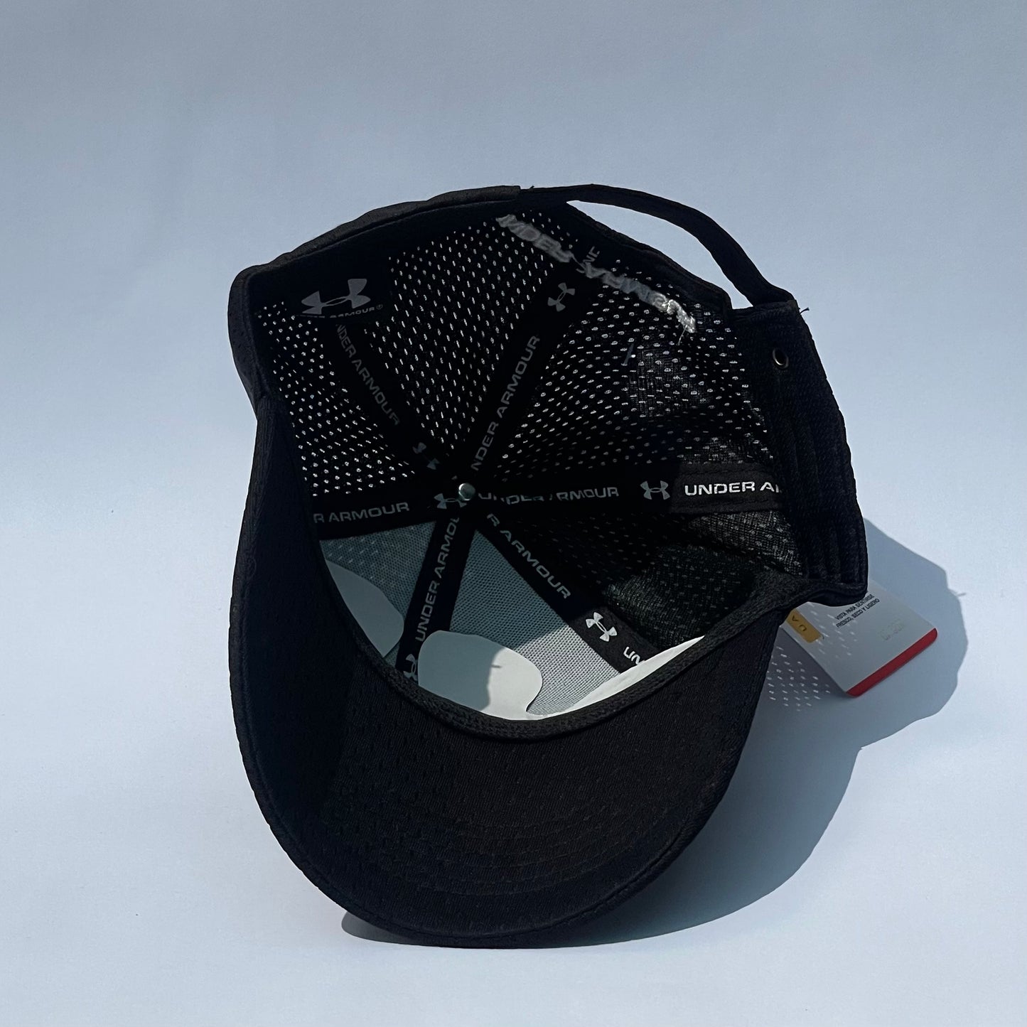 Titan Black 🧢