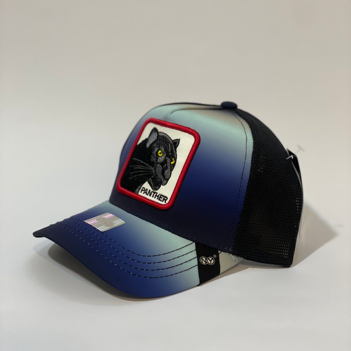 Onyx Panther Trucker 🧢