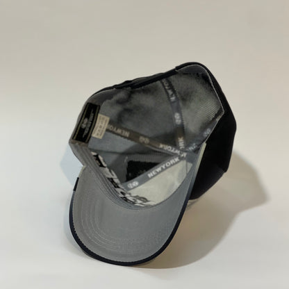 Midnight Wolf Trucker 🧢