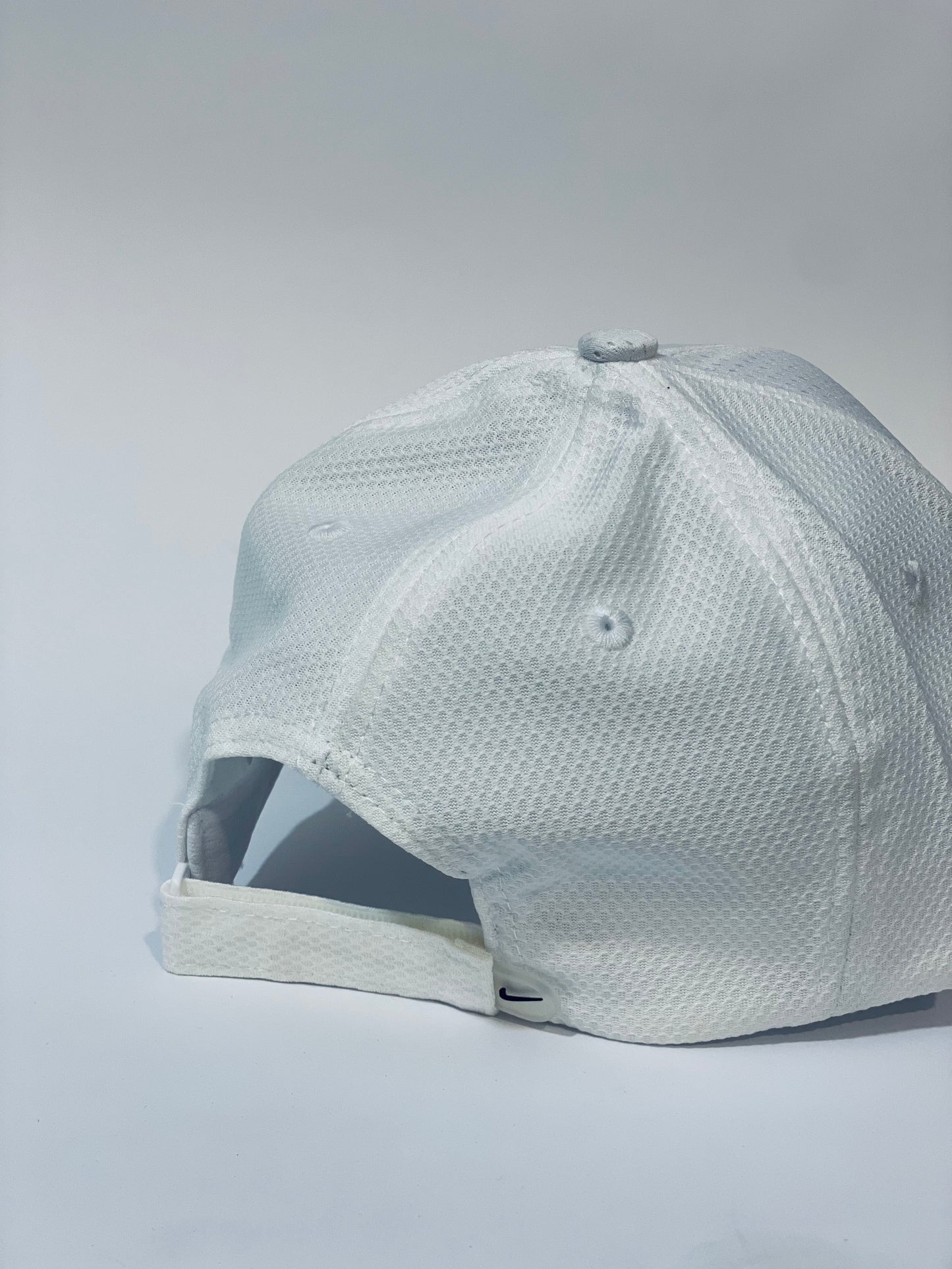 Aurora White 🧢